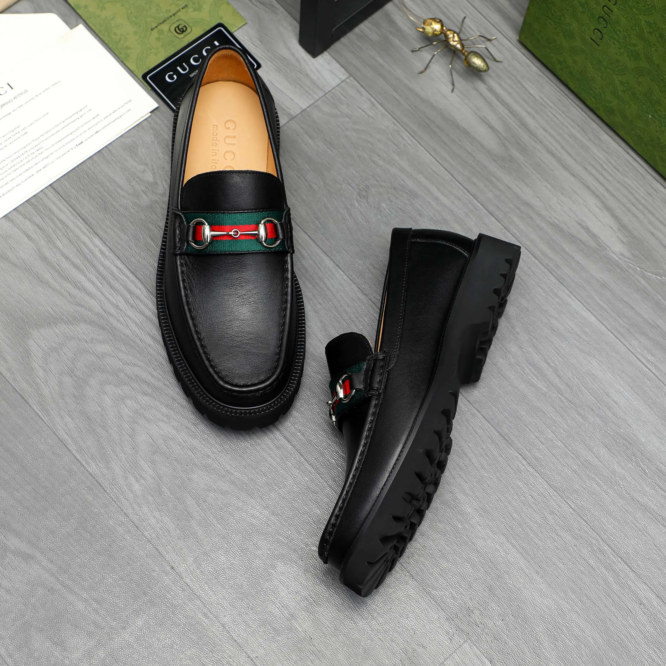 Men's shoes 💰p560 Product trademark: GUCCI "Gucci" business slip-on leather shoes Regular size: 38-46 (38.45.46 custom-made, non-returnable) Product materials: Selected high-quality cowhide upper, cowhide lining, non-slip rubber outsole